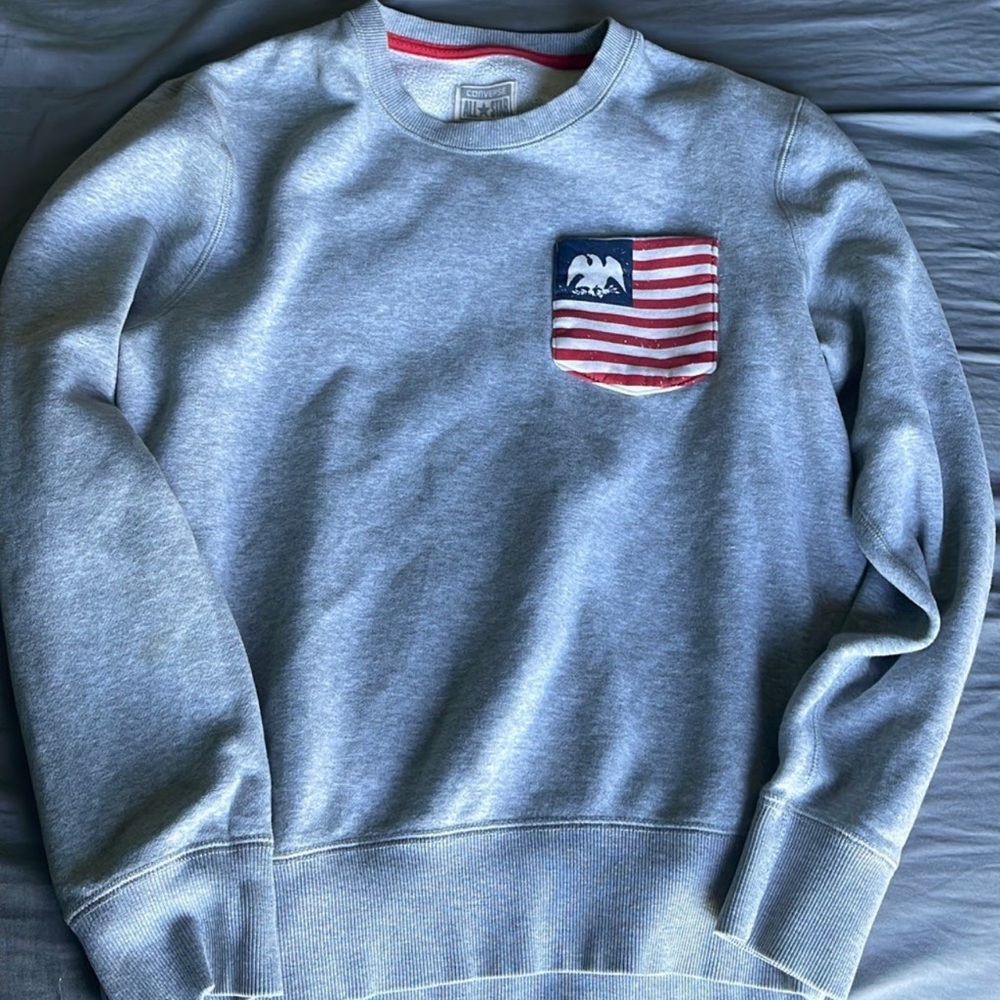 Converse crewneck